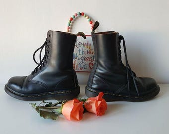 New Men's Doc Martens Hawkins Astronauts Black Shoes Derby England