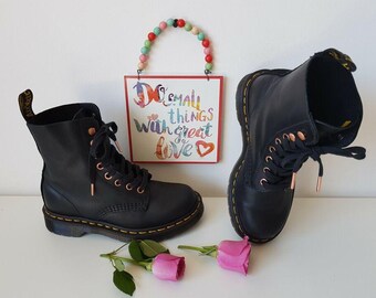 NEVER WORN 1460 PASCAL SOAP STONE Rose Gold Black Classic 1460 with a twist, the rose gold hardware on these  main image 4