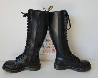 Dr. Martens 1B60 Tall Black Leather Boots, UK3 EU36 US5 - Etsy