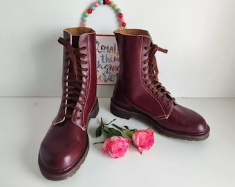 Dr Martens Hawkins Astronauts 1490 11 Hole Red England Vintage