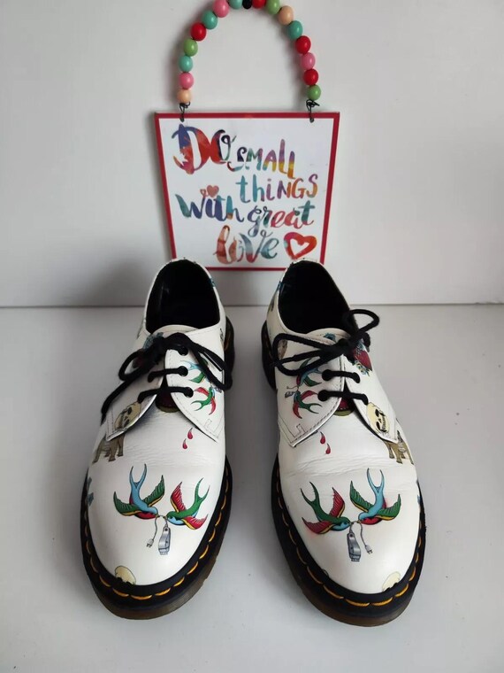 Y241128-33 Dr.Martens ミュール　UK7 Dr. Martens Shoe Size Chart