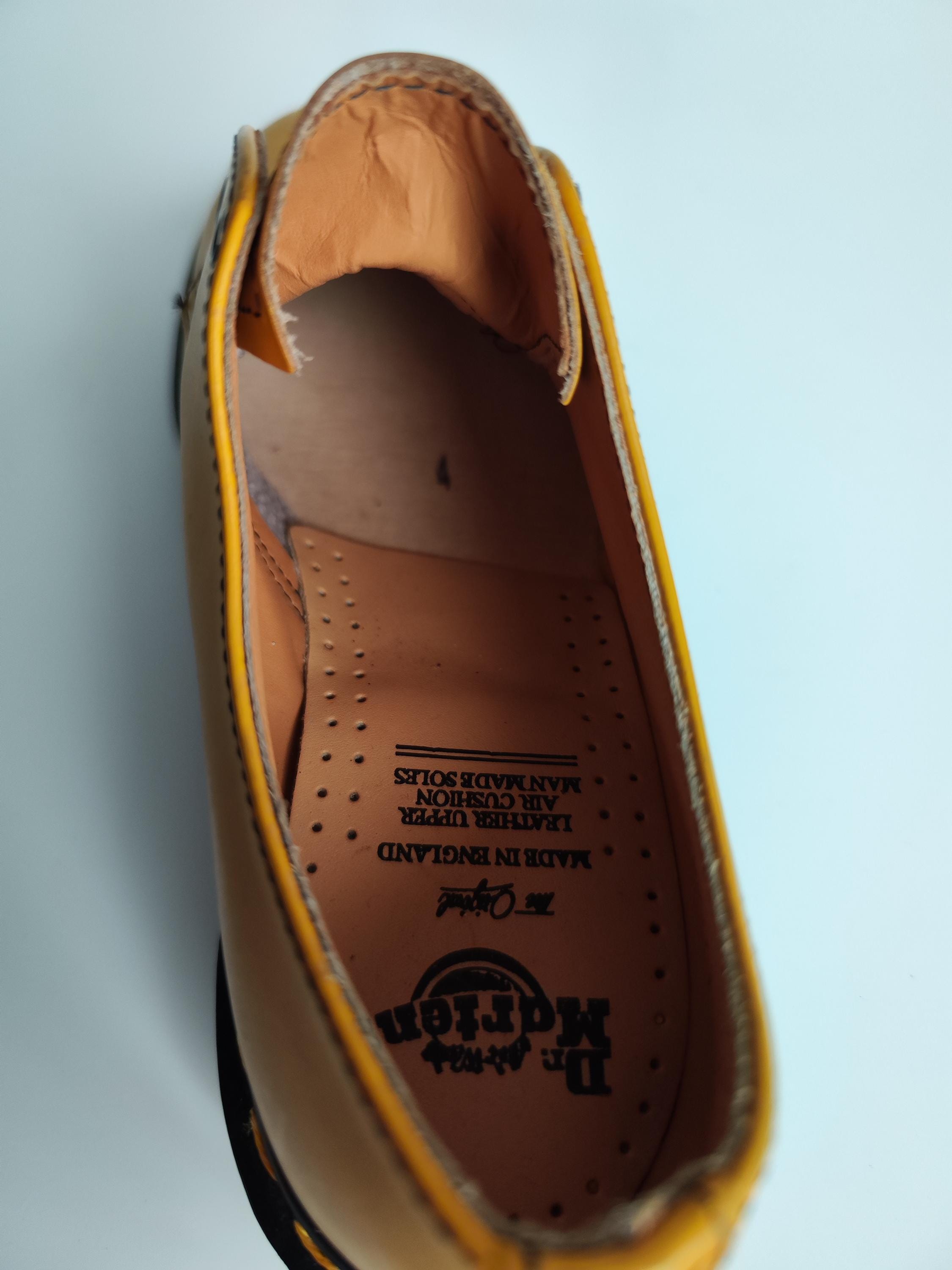 Dr Martens 1461 Yellow 3 Hole Vintage Oxford MIE England  display picture 2