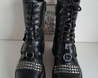 Dr Doc Martens Jadon Hi Stud Buckle Strap Platform Quad
