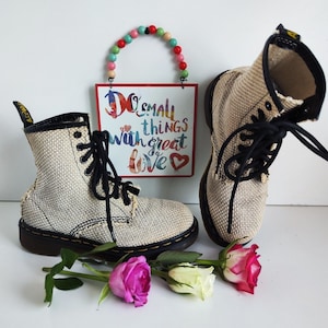 Dr Martens 1460 8 eye canvas england vintage beige ankle boots UK3 EU36 US5