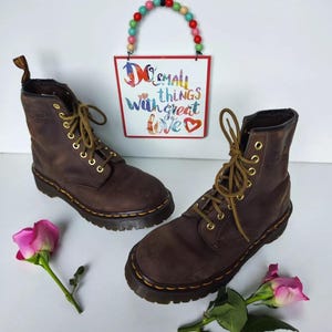 Dr Martens Dms Brown 8057 Vintage England Platform Boots UK5  display picture 2