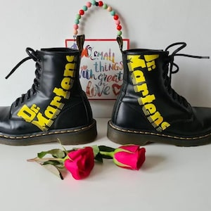 Dr Doc Martens logo brand print 1460 8 hole black yellow boots UK5 EU38 US7