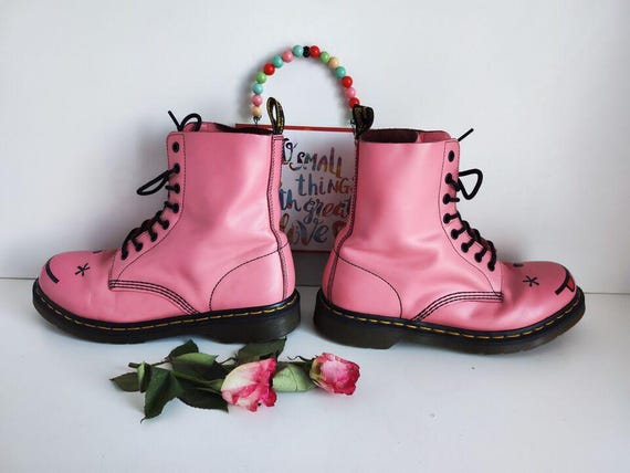 【新品未使用】Dr.Martens 1460 8EYE PASCAL 花柄 新品未使用】Dr.Martens 1460 8EYE PASCAL 花柄 - メルカリ