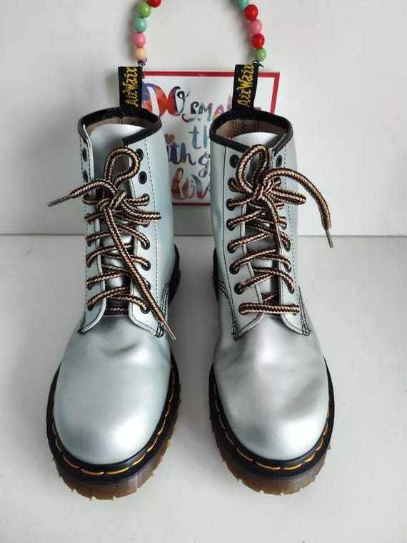 Vintage Dr Martens 1460 Silver Boots, UK 5, England Made - Etsy