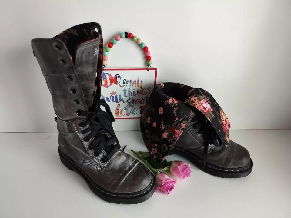 Dr Martens Aimilita Triumph massai floral 1914 midcalf fold over boots UK4 EU37