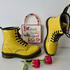Dr Doc Martens 1460 8 hole pascal yellow patent ankle boots UK 6 EU 39 US 8
