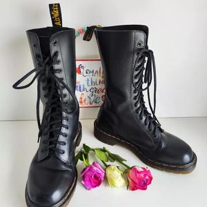 Dr martens 14 eye 1914 black england vintage mid calf boots UK6 EU39 US8