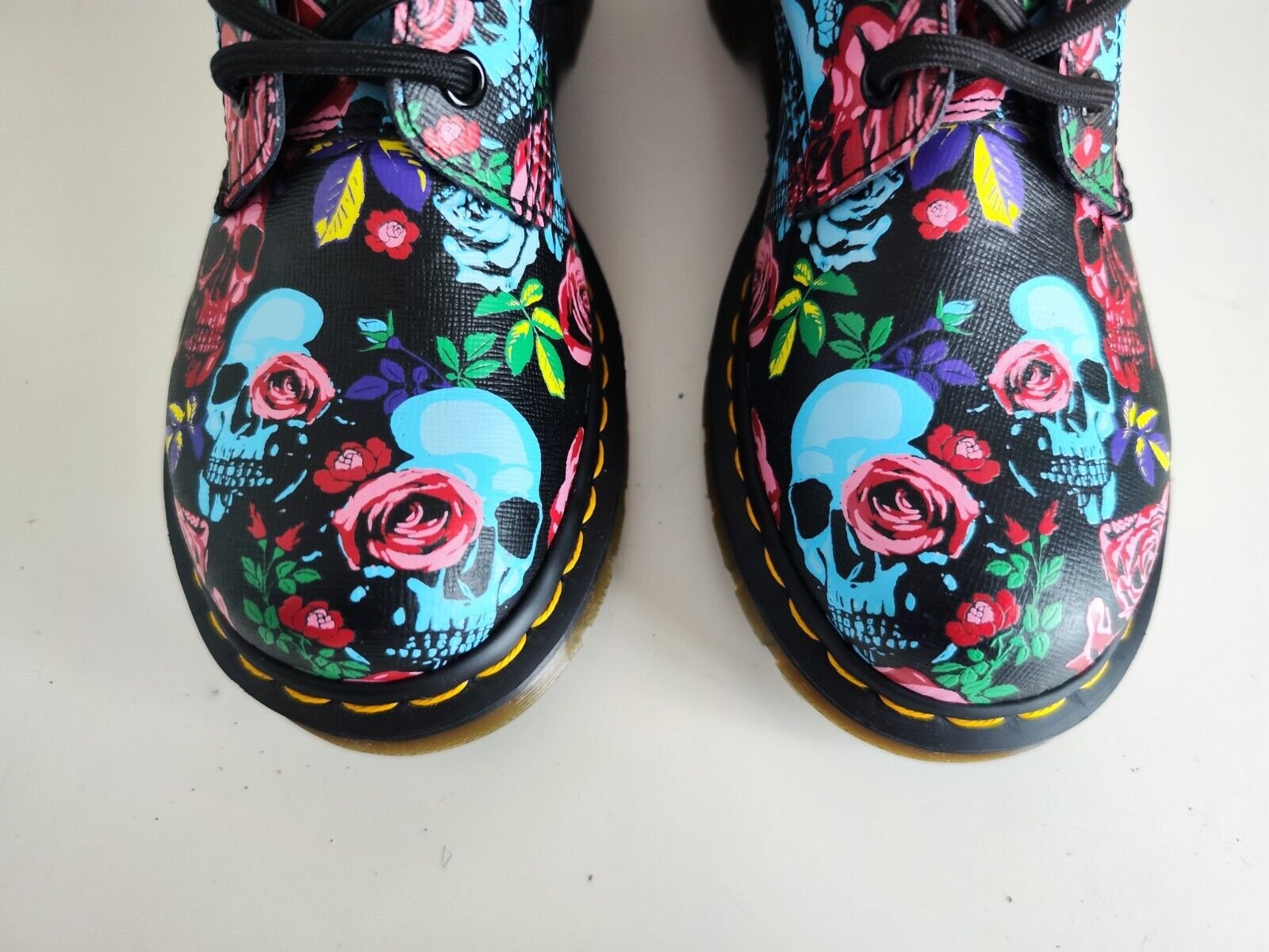 Dr martens pascal rose fantasy 2025