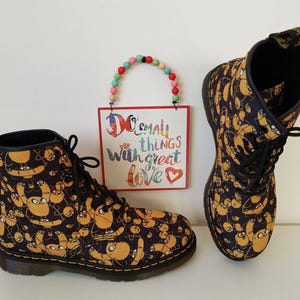 Dr Martens 1460 8-gaats Cartoon Network Adventure Canvas Jake UK 10 EU 45 US 11