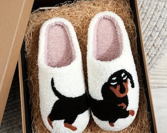 Pantoufles mignonnes avec motif teckel pour chien, chaussures décontractées à enfiler avec doublure en peluche, chaussons d'intérieur confortables