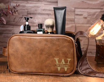 Personalized Leather Toiletry Bag, Custom Groomsmen Leather Dopp Kit, Groomsmen Gift, Gift for Him, Anniversary Gift,Men's Leather Accessory
