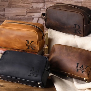 Personalized Men&#39;s Leather Toiletry Bag, Groomsmen Leather Dopp Kit, Best Man Gift, Anniversary Gift, Waterproof Leather Toiletry Bag