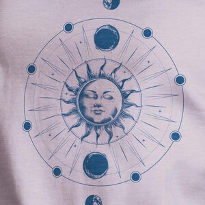 Celestial Sun Moon Phase Spirituelle astrologische Karte Galaxy kosmische Astrologie