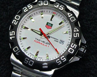 TAG Heuer Formula 1 Quartz Ref.WAH1111 Professional 200m Swiss White Watch
