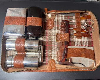 Auténtico kit de afeitado Paul Losenbeck Solingen, set de aseo de viaje alemán vintage de los años 50, estuche de cuero genuino con brocha de afeitar y protector de seguridad.