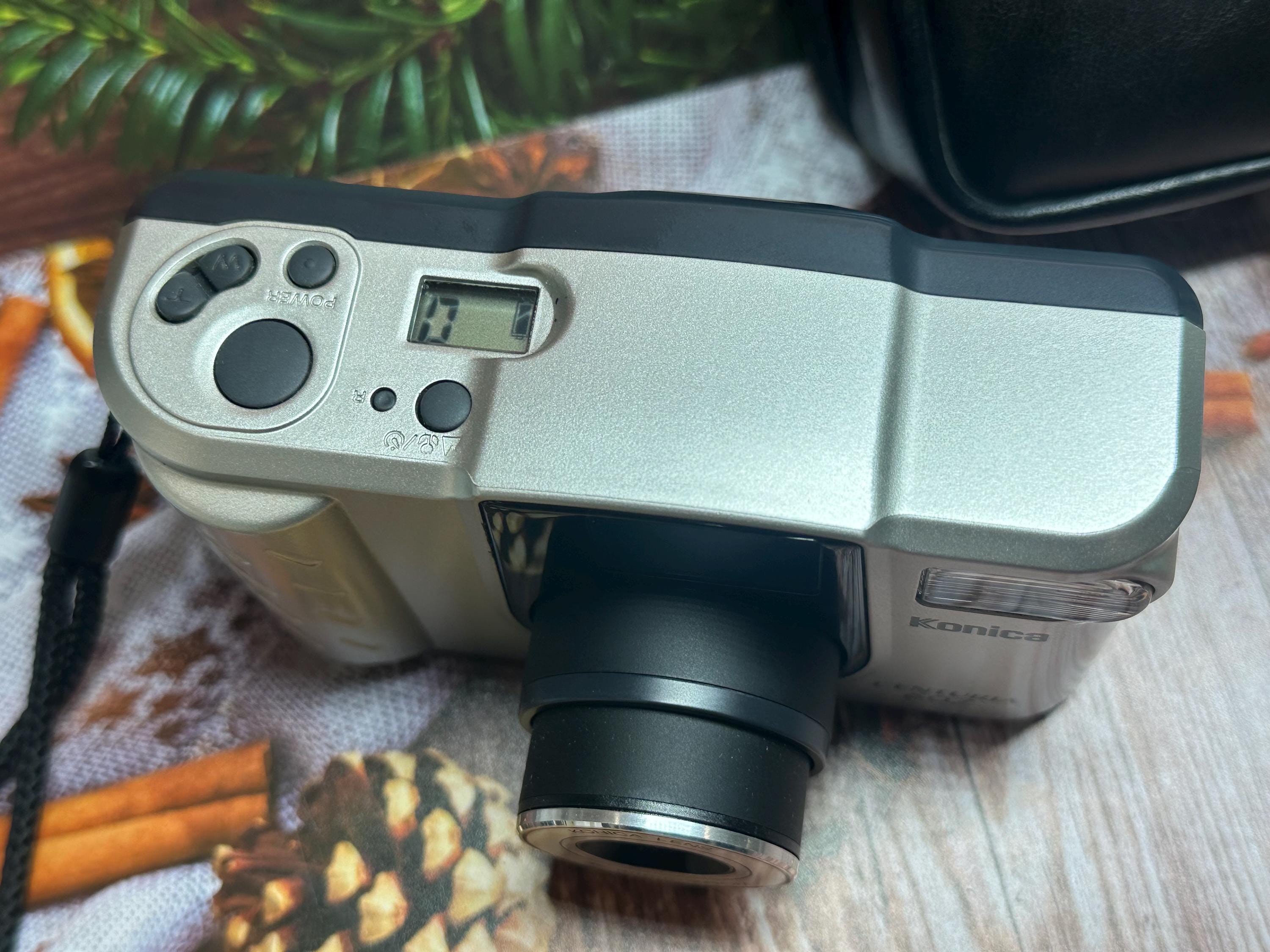 カメラ ヴィンテージ コニカ 60z シルバー 35-60mm ズームフィルム