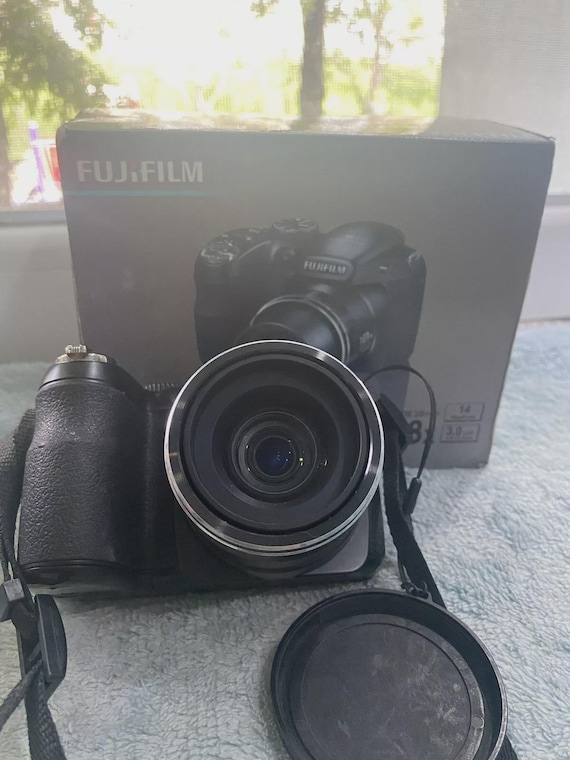 富士フイルム FinePix Sシリーズ S2940WM 14.0MP デジタルカメラ