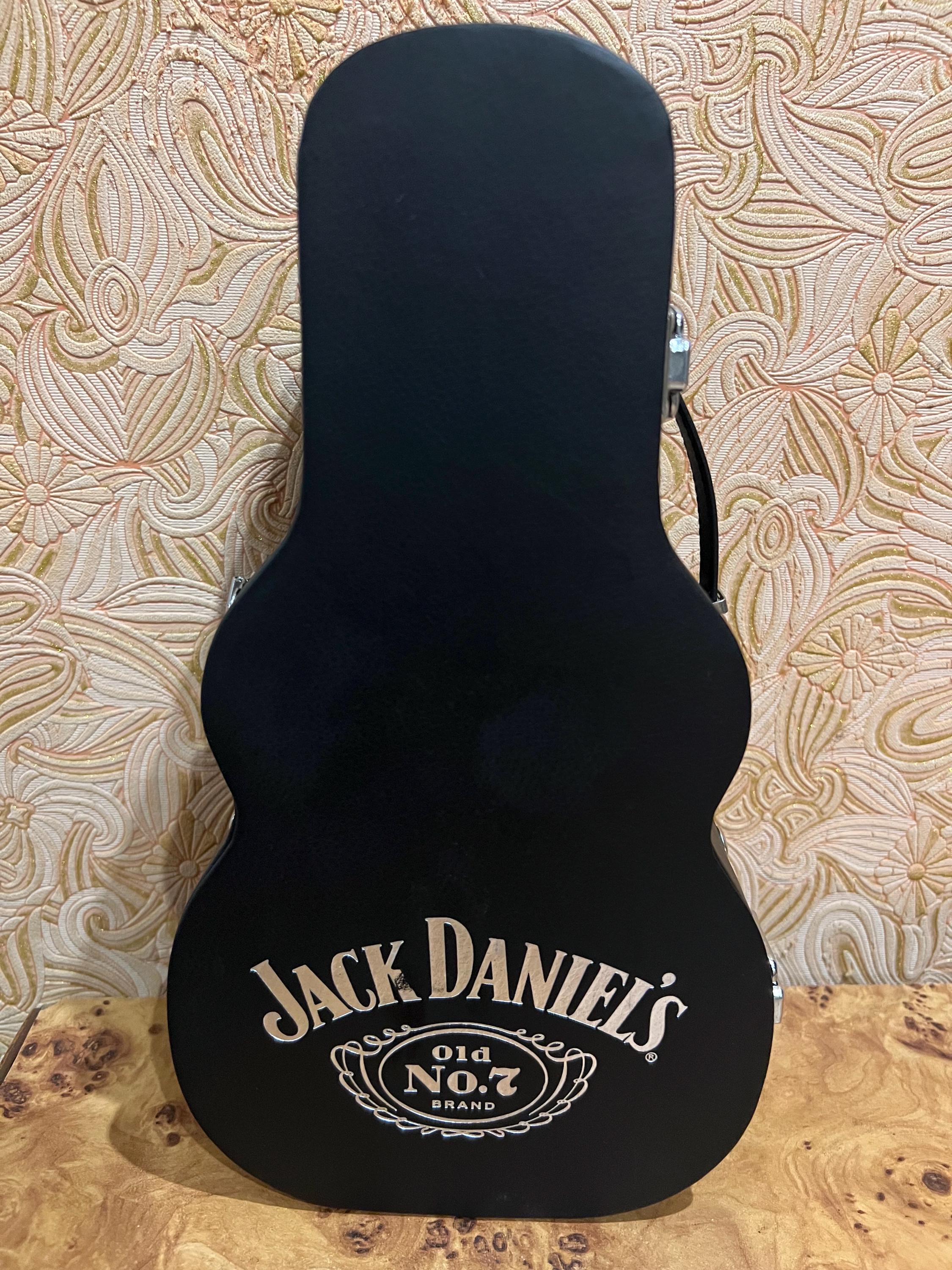 ジャックダニエル　ギターケース Amazon.co.jp: 【ギフト】ジャックダニエル ギターパック 40度