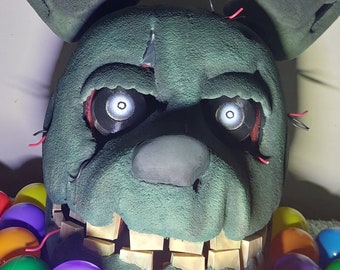 Cosplay de cabeza de Springtrap