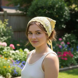Daisy Bandana Crochet Pattern, mini Granny Square, Bandana Women Girl, Girl Summer accessory, Bandana Easy Crochet, Digital File image 3