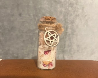 Love spell jar