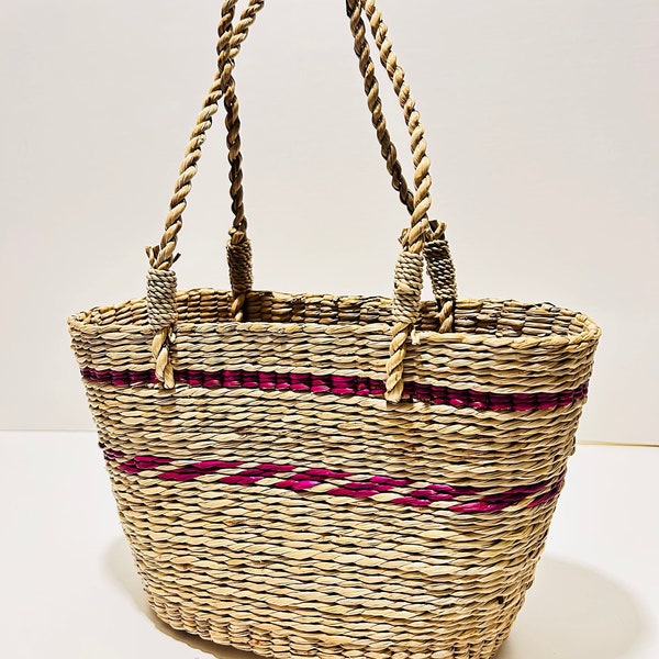 Hand made straw totes, Women's straw bags, beach totes, casual hand bags, Summer beach bags, straw bags, one of a kind totes