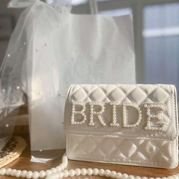 Porte-monnaie de mariée en perles, cadeau personnalisé pour la mariée, Mme Wifey, sac de mariée en perles, pochette de mariée personnalisée, perles de mariée personnalisées