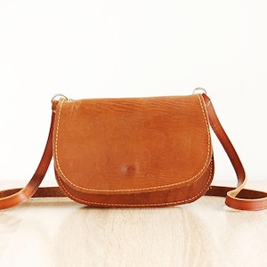 Petit sac à main vintage pour femme Sac à main compact en cuir beige pour femme Sac à main quotidien pour femme d'occasion à bandoulière