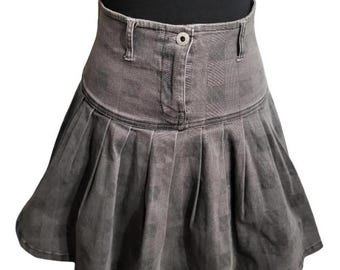 Minifalda plisada vintage Y2K talla S / Falda colegiala a cuadros grises / Falda grunge estilo academia oscura / Ropa con estética coqueta