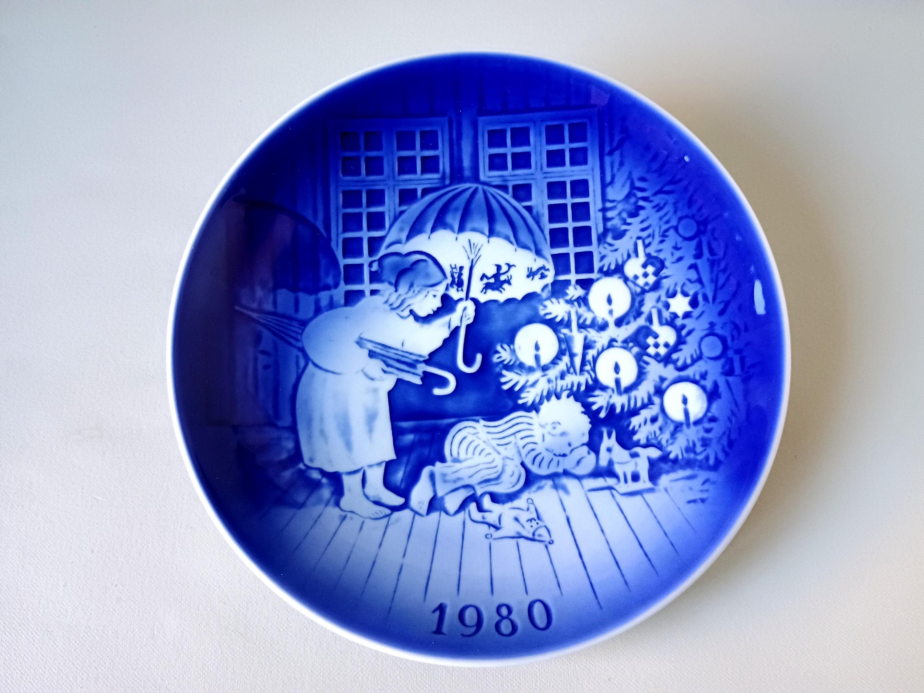 Desiree Denmark H.C. Andersen Christmas Plate: Old Copenhagen Blue