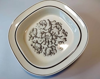 GARDEN Gustavsberg Casserole With Lid: Stig Lindberg Swedish