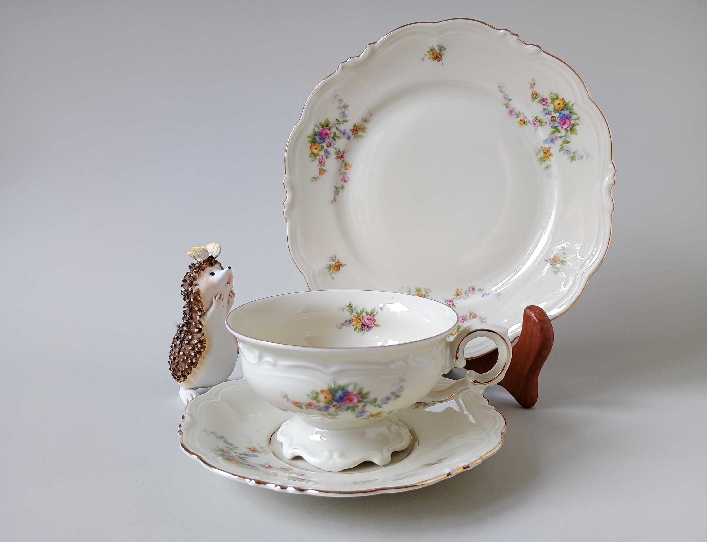 KPM Berlin Royal Ivory Trio – Cup, Saucer & Dessert Plate, Floral