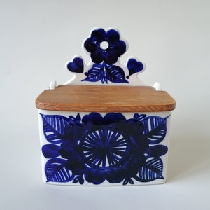 an21　アラビア　ARABIA 塩ケース　壁掛け塩入れ　木の蓋 北欧ビンテージ an21 アラビア ARABIA 塩ケース 壁掛け塩入れ 木の蓋 北欧ビンテージ