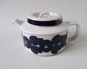 Arabia Finland Anemone - Tea Pot (crack!) – Hand Painted – Design by Ulla Procopé – 1962–1976