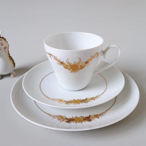 Rosenthal Studioline - Bjorn Wiinblad ‘Romance 3621 - Medley 22k Gold’ Coffee Trio 1980s