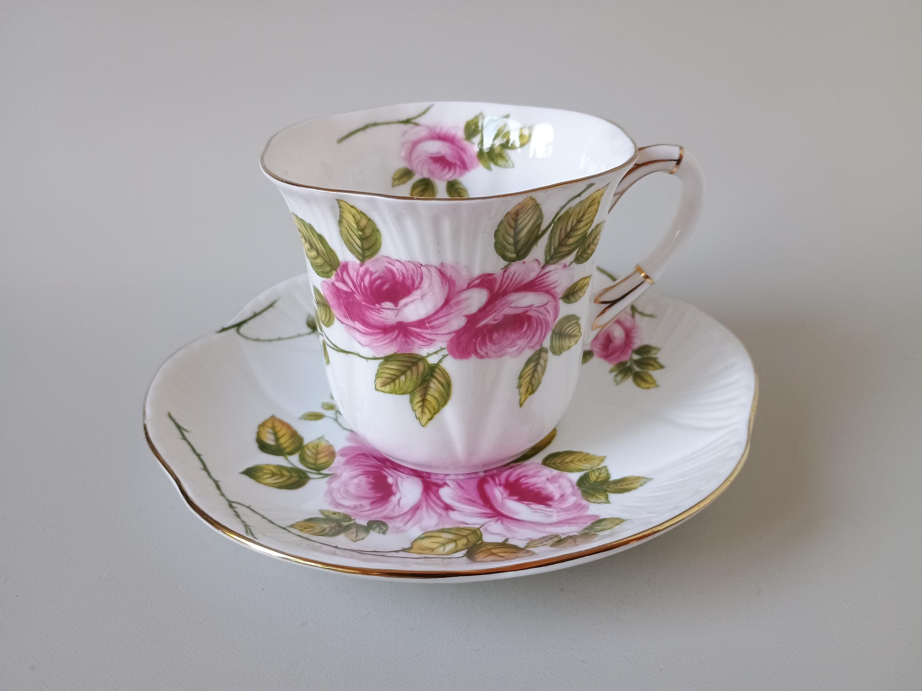 Shelley Rambler Rose Tea Cup and Saucer – Fine Bone China England