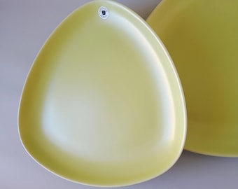Vintage Höganäs Keramik Triangle Green Plate | Made in Sweden | - Etsy