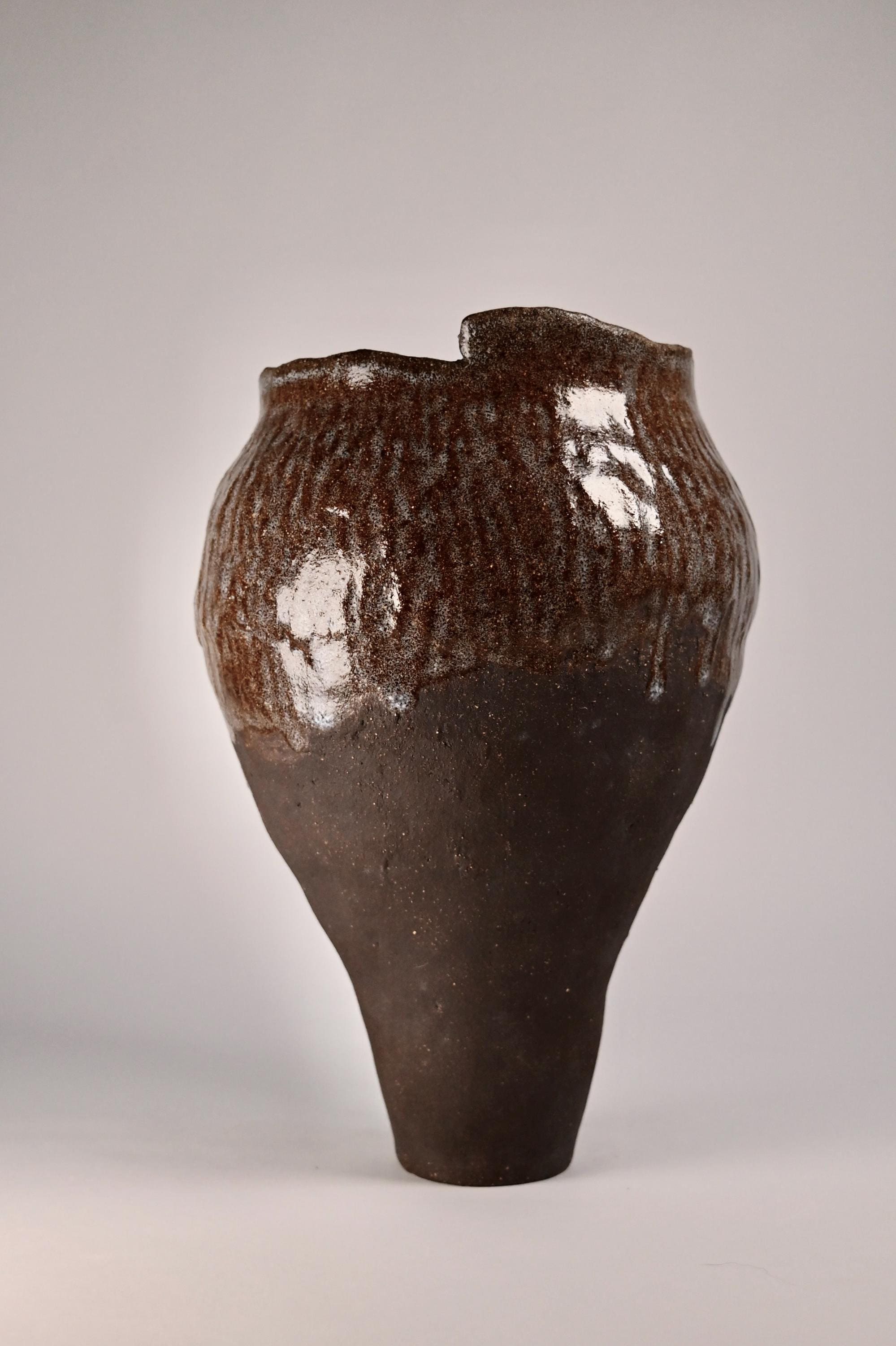 Vase Original En Céramique - Grès Noir