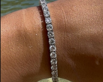 12 Carat Lab Grown Diamond Tennis Bracelet: Round Cut D VVS1, 14k Gold