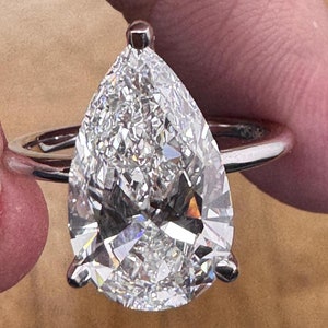 6 Carat Pear Shape Diamond Ring Lab Grown Diamond E color VS1 clarity IGI certified 14k/18k gold Solitaire Engagement Ring