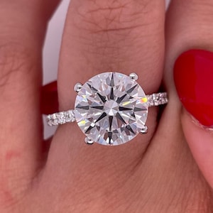 5.70 Carat Lab Grown Diamond Engagement Ring: IGI Certified E VVS2, 14k/18k Gold