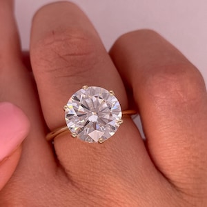 5 Carat Lab Grown Diamond Engagement Ring: IGI Certified, E VVS2, 14k Yellow Gold
