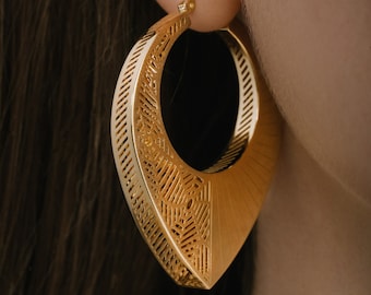 Solid Gold Cosmos Geometric Big Hoop Earrings, Fine Handmade Gold Jewelry, 14K Web Hoop Earrings, Unique Summer Wedding Gift for Her