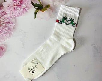 Women’s Christmas Socks with Heart Print – Festive & Cozy Cotton Socks – Holiday Gift Idea for Her – Soft Casual Wear