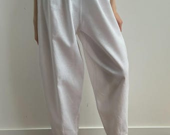 Relaxed Fit Linen Pants: Lightweight Summer Trousers with Elastic Waist