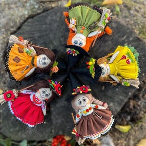 Custom  small witch doll with broom, Handmade Halloween Witch, Fall Decorations, Witch Decor Gift, Halloween Ornament, Happy Halloween Craft